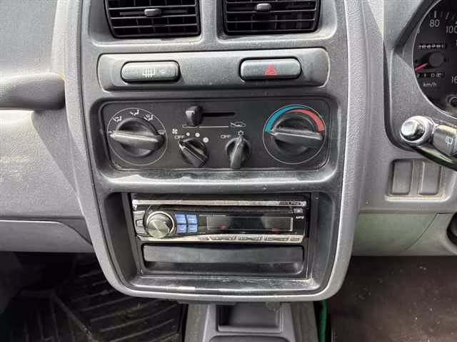 MITSUBISHI PAJERO JUNIOR