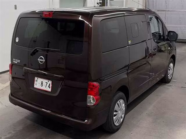 NISSAN NV200