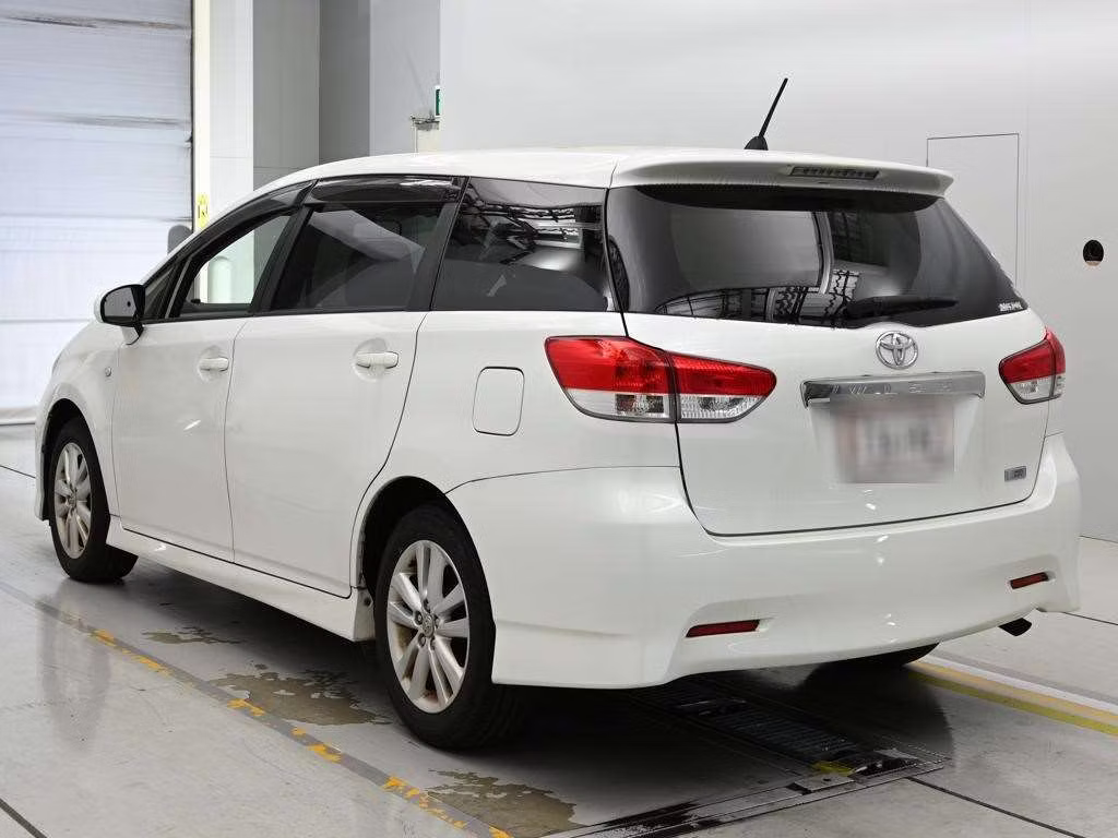 TOYOTA WISH