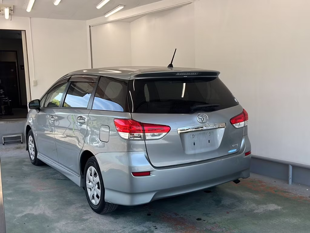 TOYOTA WISH