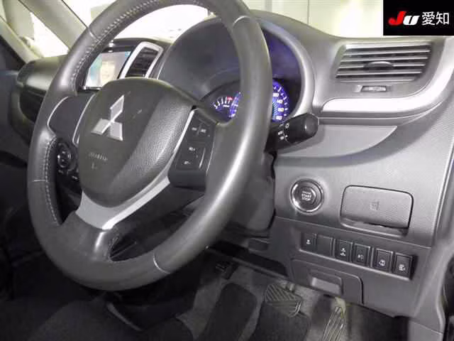 MITSUBISHI DELICA D:2