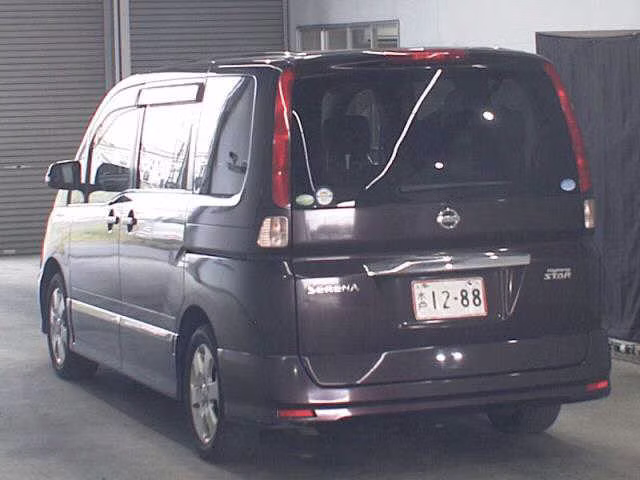 NISSAN SERENA