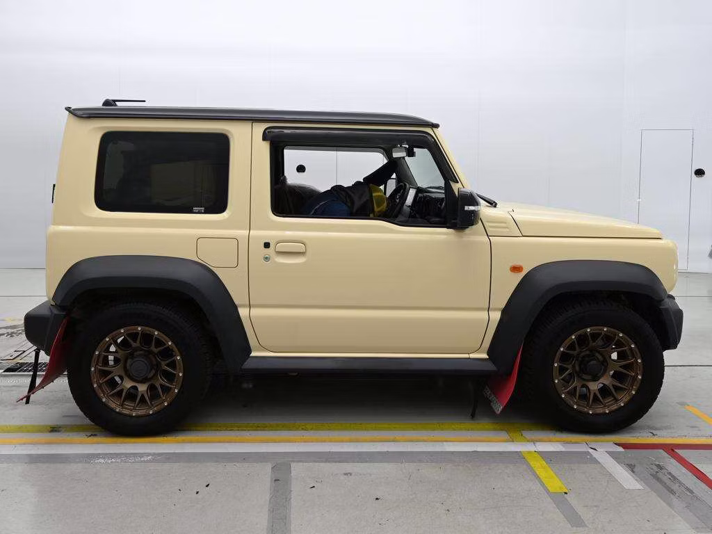 SUZUKI JIMNY SIERRA
