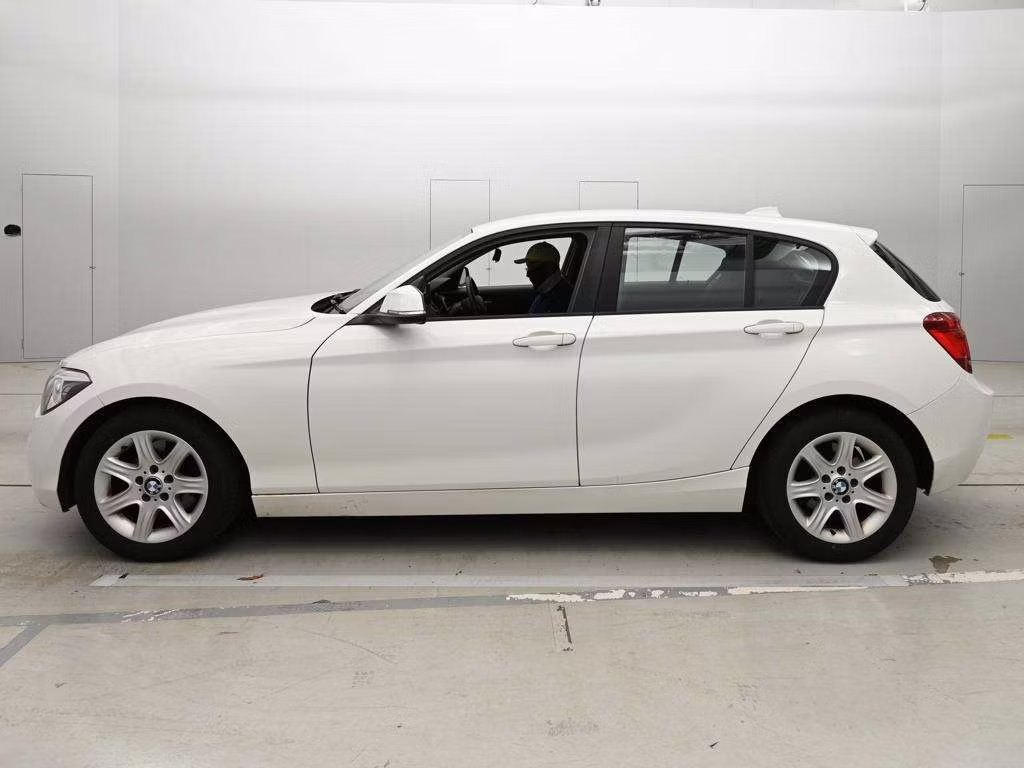 BMW 1-SERIES