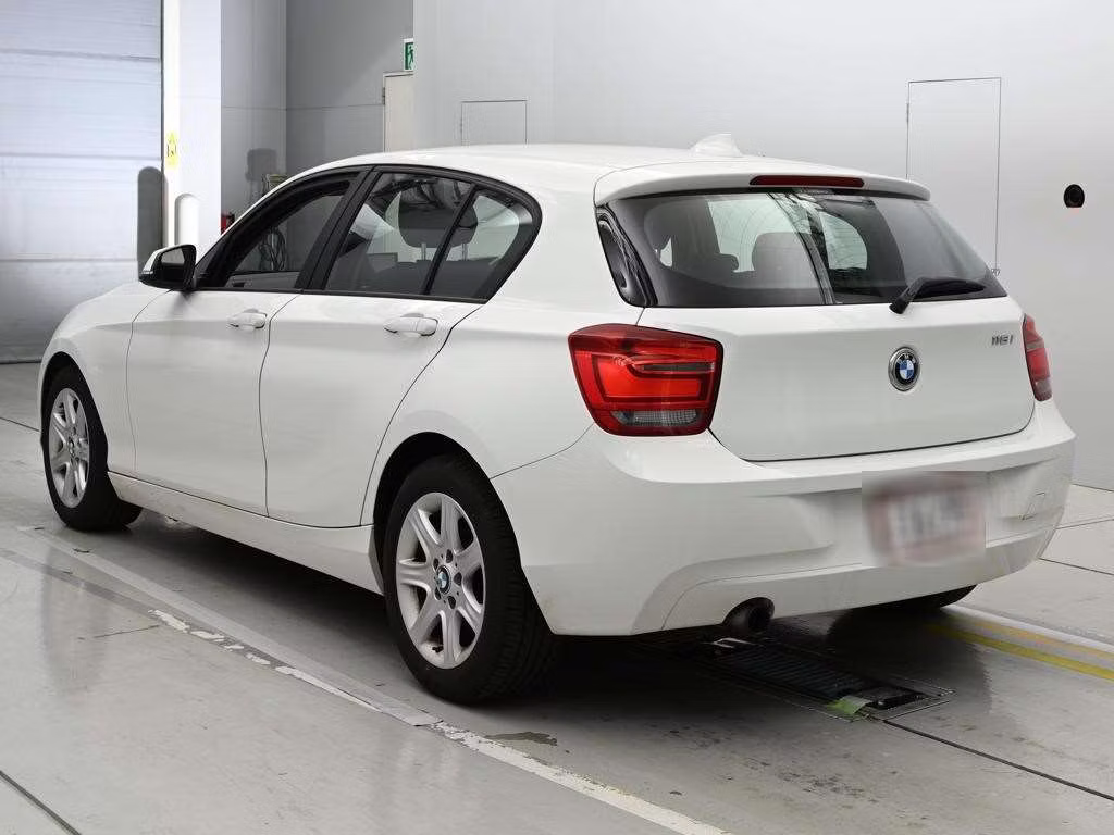 BMW 1-SERIES