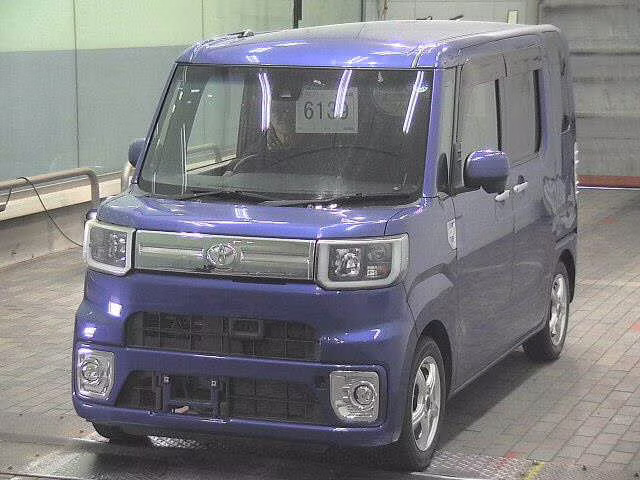 TOYOTA PIXIS MEGA