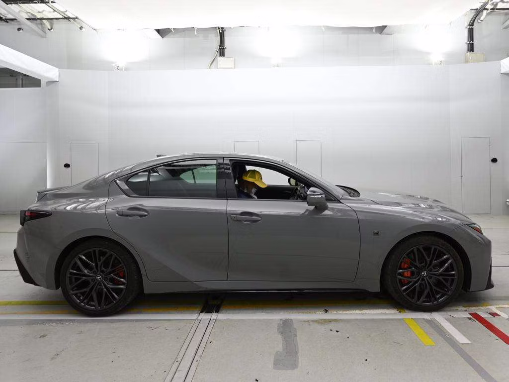 LEXUS IS500