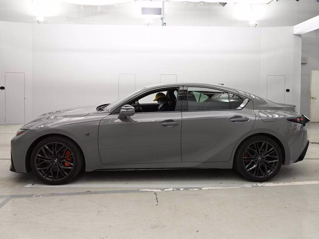 LEXUS IS500