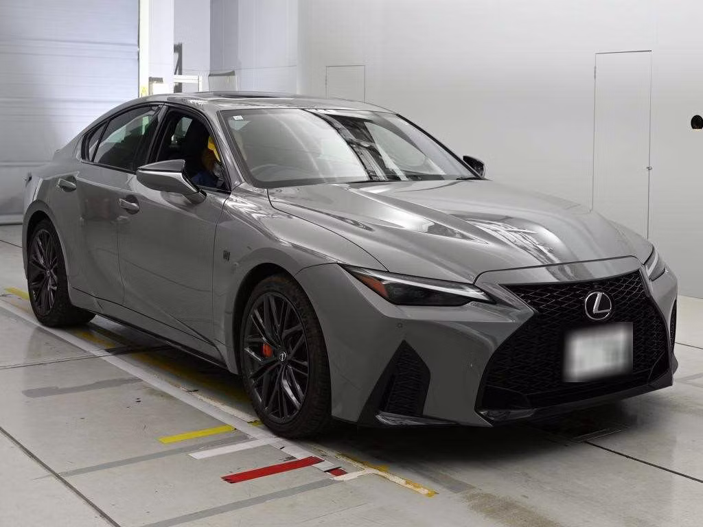 LEXUS IS500