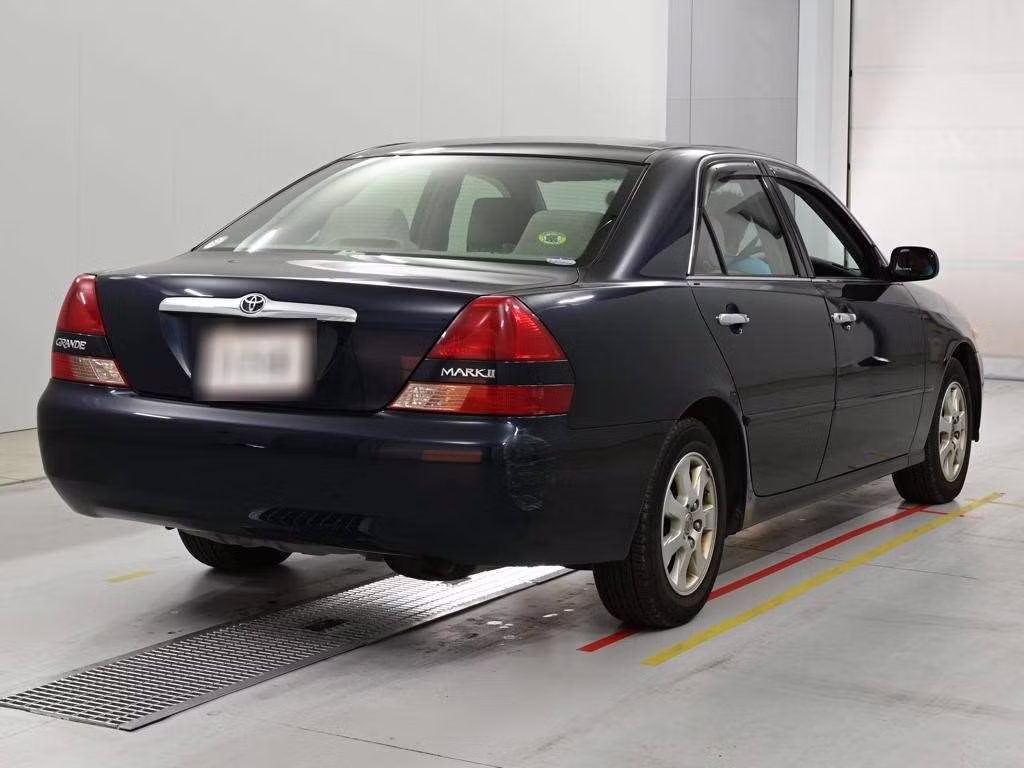 TOYOTA MARK II