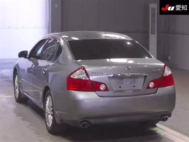 NISSAN FUGA