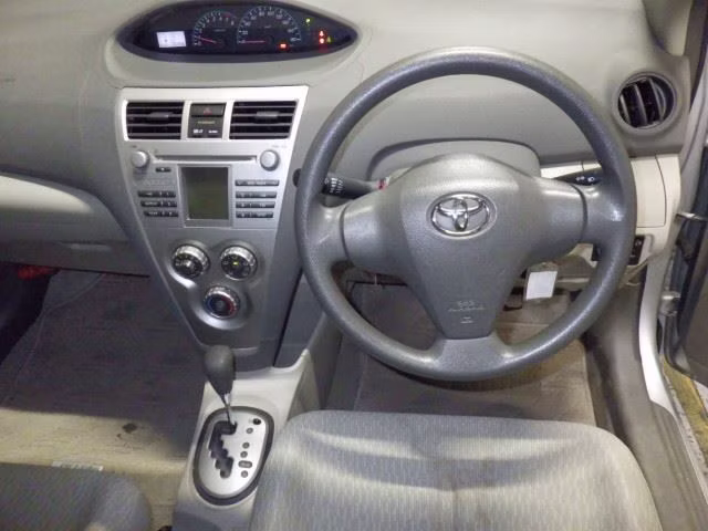TOYOTA BELTA