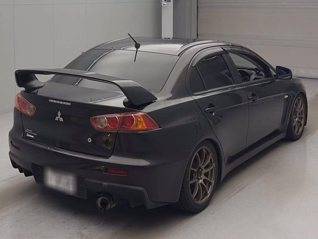 MITSUBISHI LANCER EVOLUTION