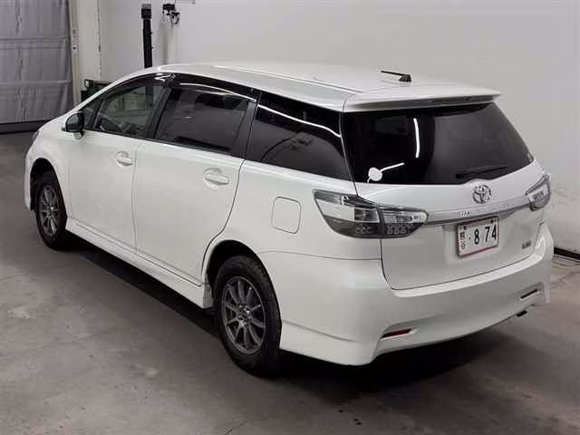 TOYOTA WISH