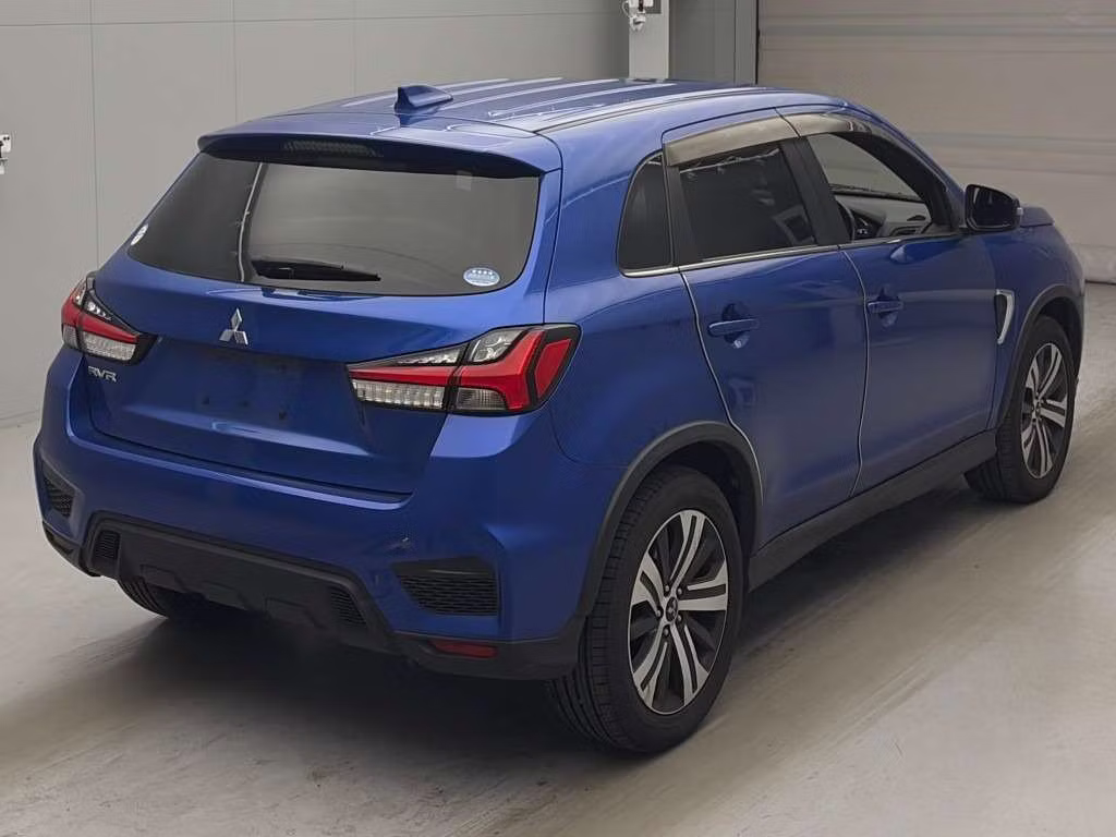MITSUBISHI RVR