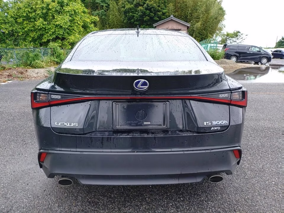 LEXUS IS300H