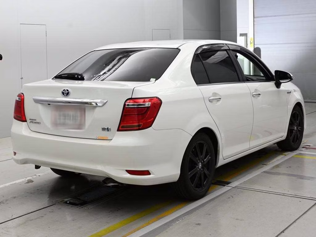 TOYOTA COROLLA AXIO