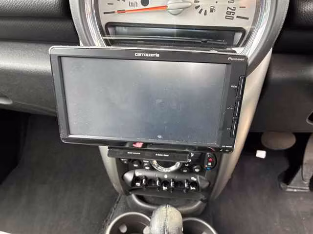 MINI CROSSOVER