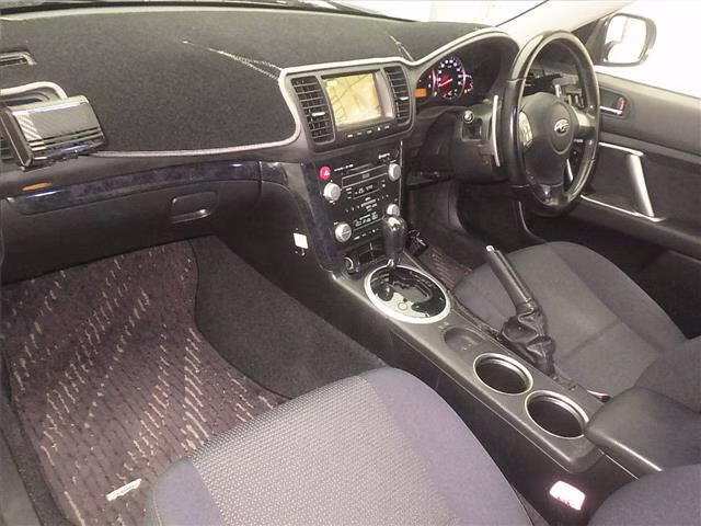 SUBARU LEGACY