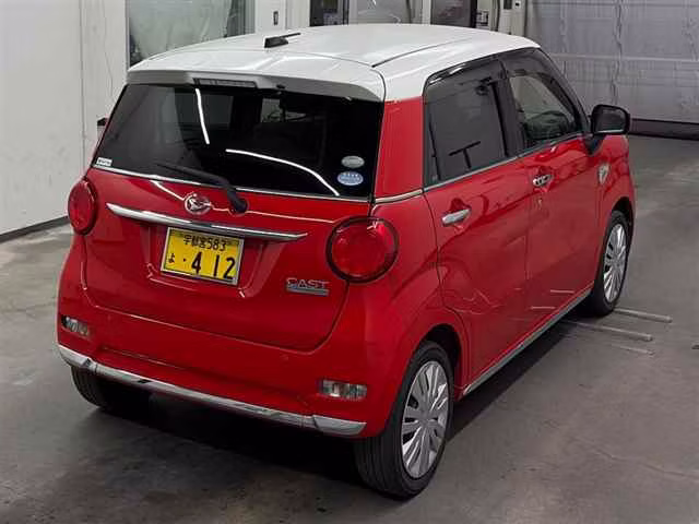 DAIHATSU CAST