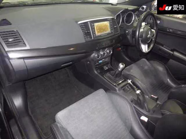 MITSUBISHI LANCER EVOLUTION
