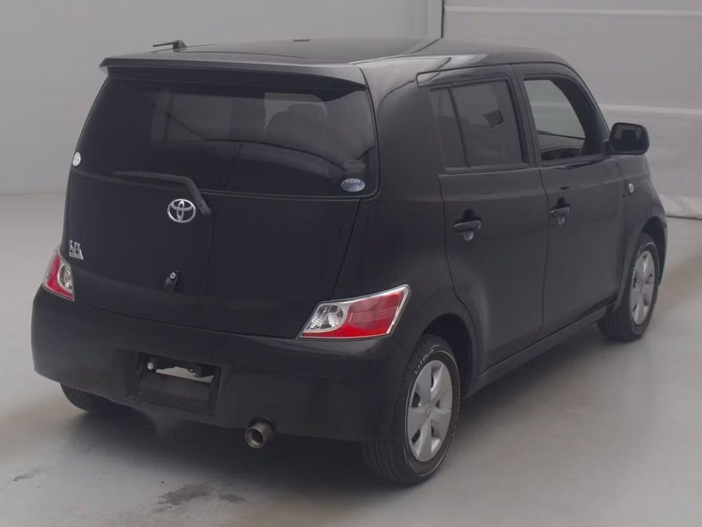 TOYOTA BB