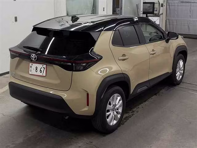 TOYOTA YARIS CROSS