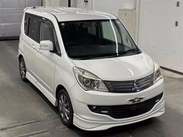 MITSUBISHI DELICA D:2
