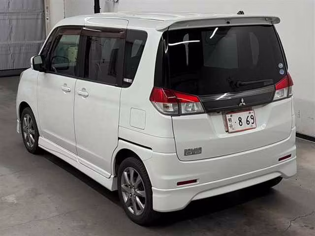 MITSUBISHI DELICA D:2