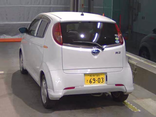 SUBARU R2
