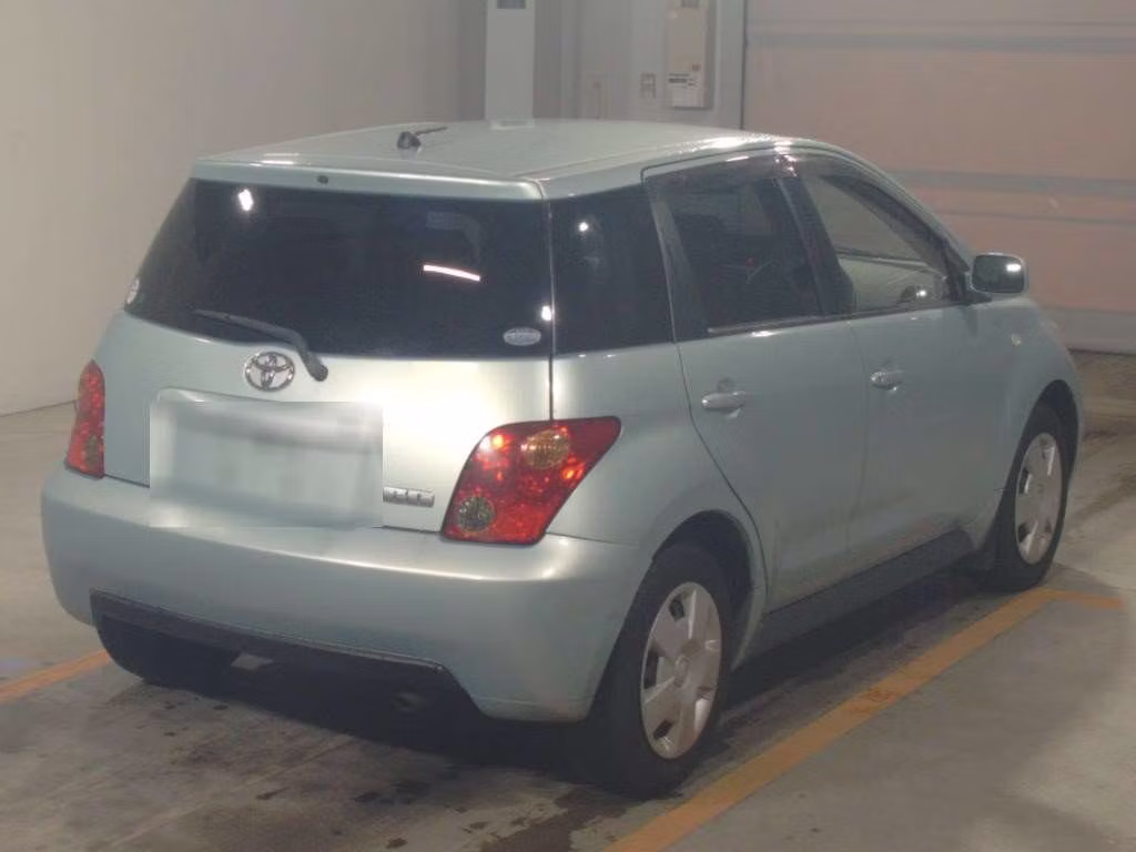 TOYOTA IST