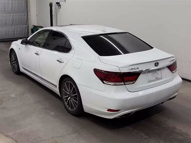 LEXUS LS460