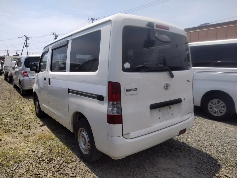 TOYOTA TOWN ACE