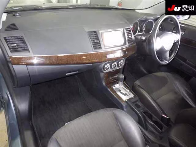 MITSUBISHI GALANT FORTIS