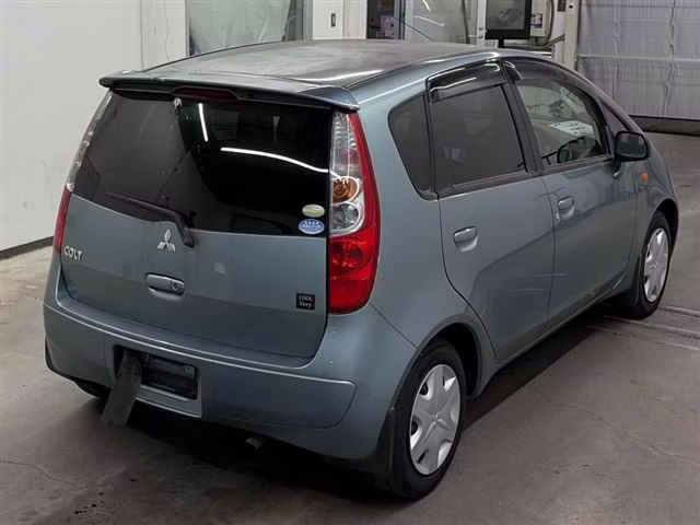 MITSUBISHI COLT