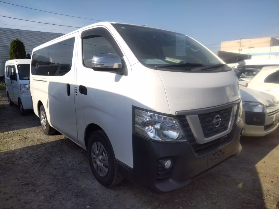 NISSAN NV350 CARAVAN