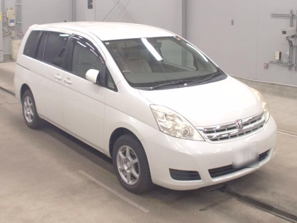TOYOTA ISIS