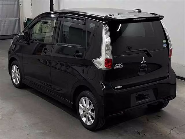 MITSUBISHI EK CUSTOM
