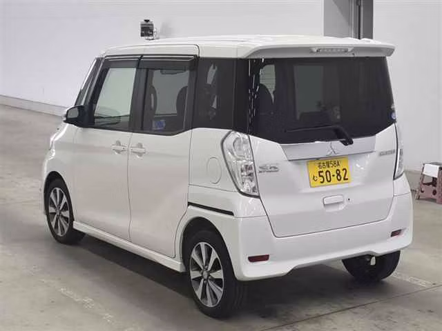 MITSUBISHI EK SPACE