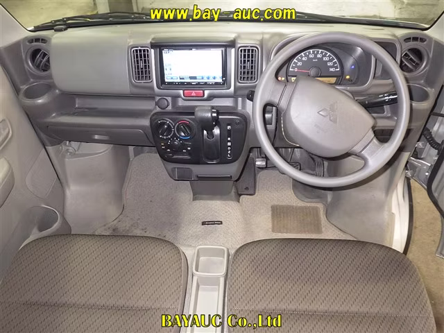 MITSUBISHI MINICAB