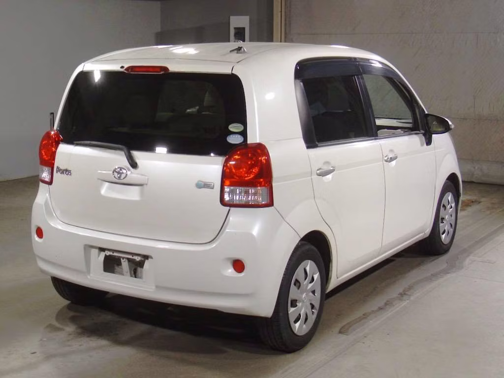 TOYOTA PORTE
