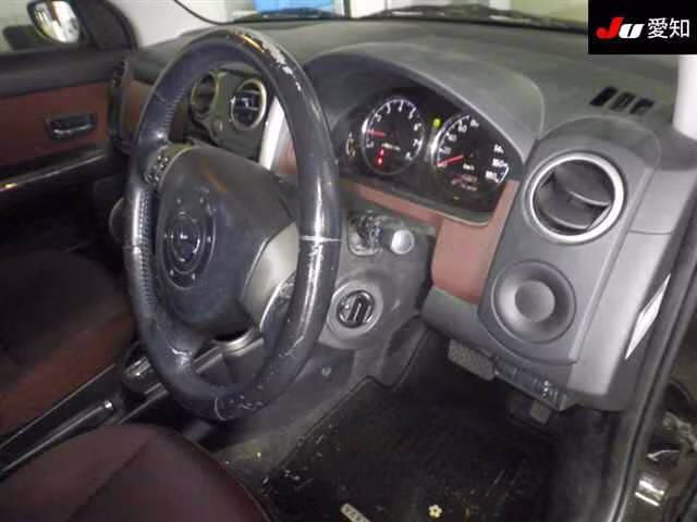 MAZDA VERISA