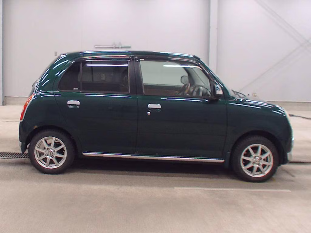DAIHATSU MIRA GINO