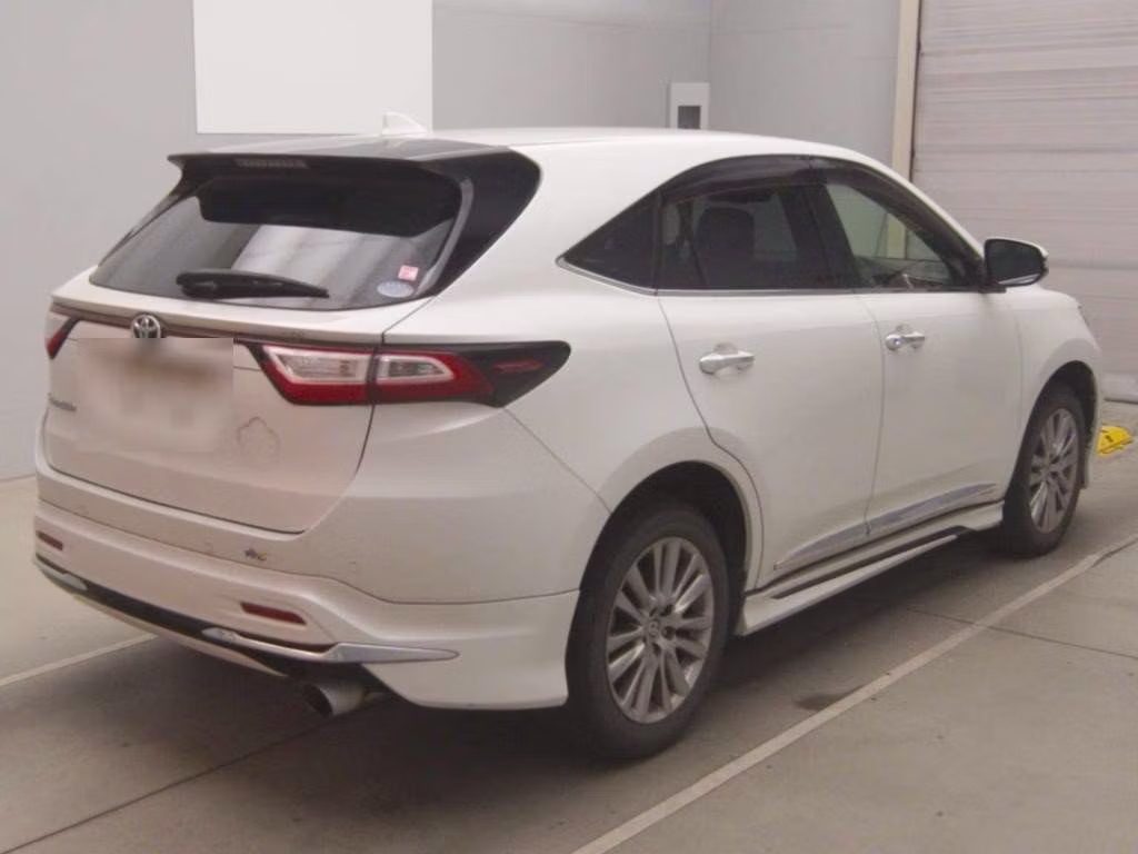 TOYOTA HARRIER