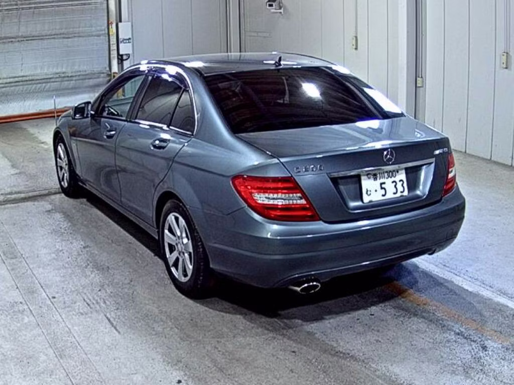 MERCEDES-BENZ C-CLASS