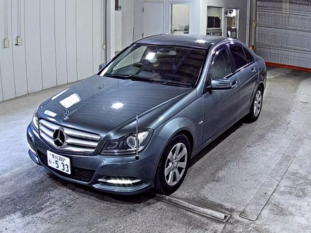MERCEDES-BENZ C-CLASS