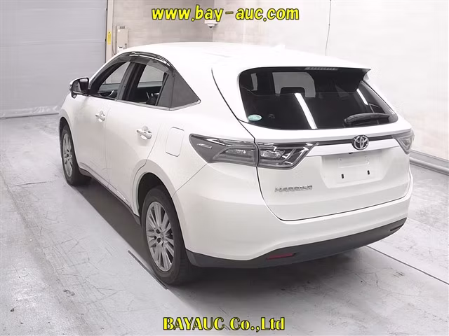 TOYOTA HARRIER