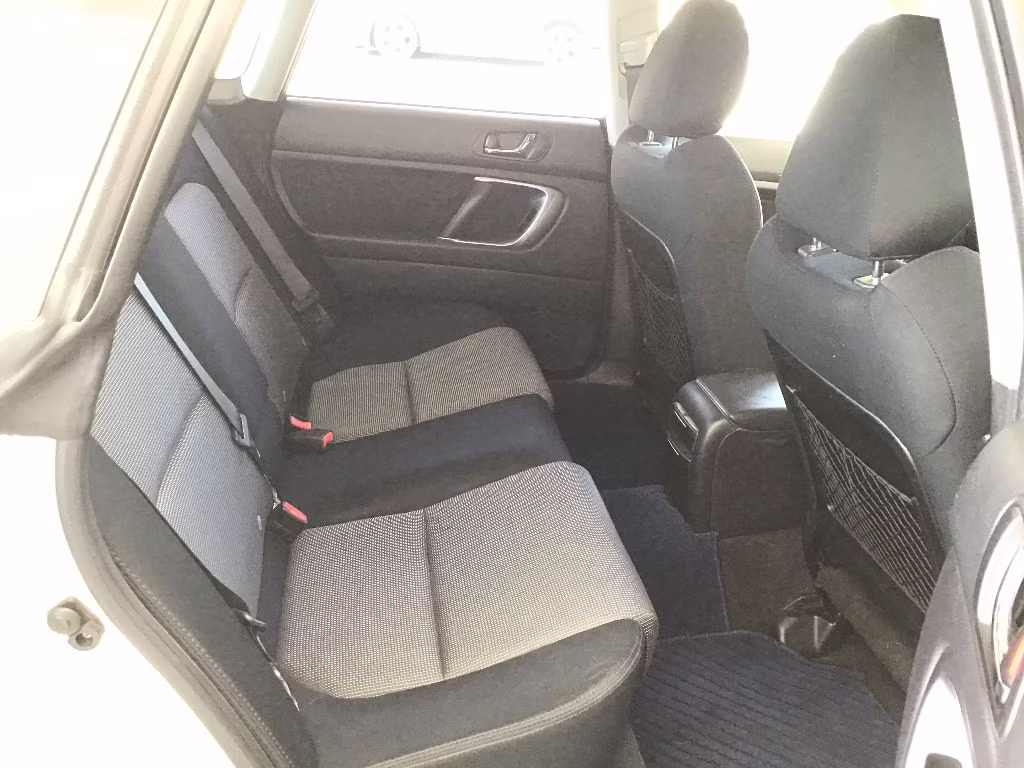 SUBARU LEGACY B4