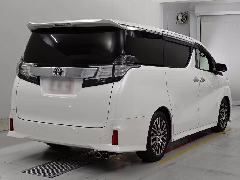 TOYOTA VELLFIRE