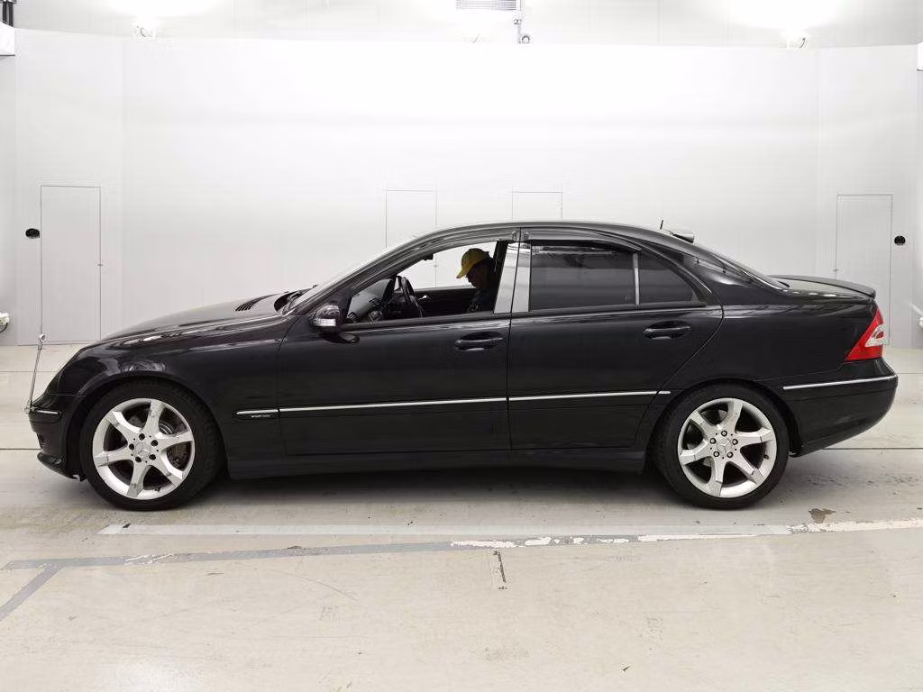 MERCEDES-BENZ C-CLASS